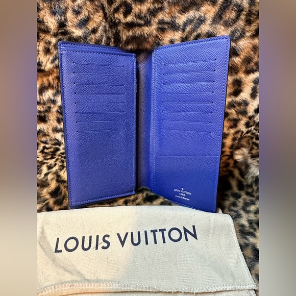 Taigarama Brazza Wallet in Navy Blue - Picture 3 of 7